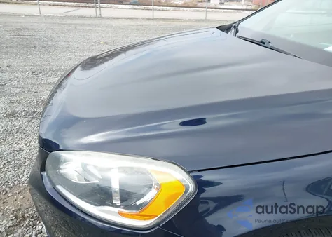 2016 Volvo Xc60 T5 Premier z USA, uszkodzony, nr VIN YV4612RK4G2791734